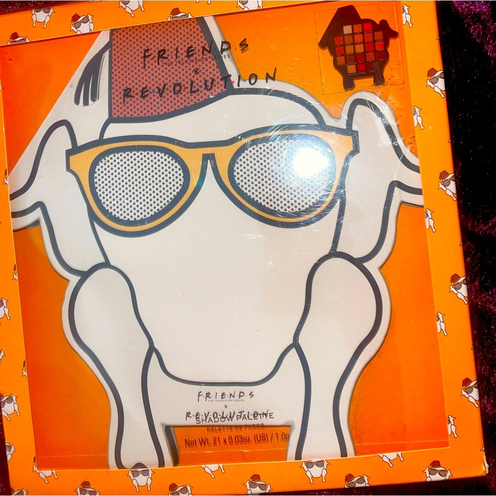 Revolution FRIENDS shadow palette